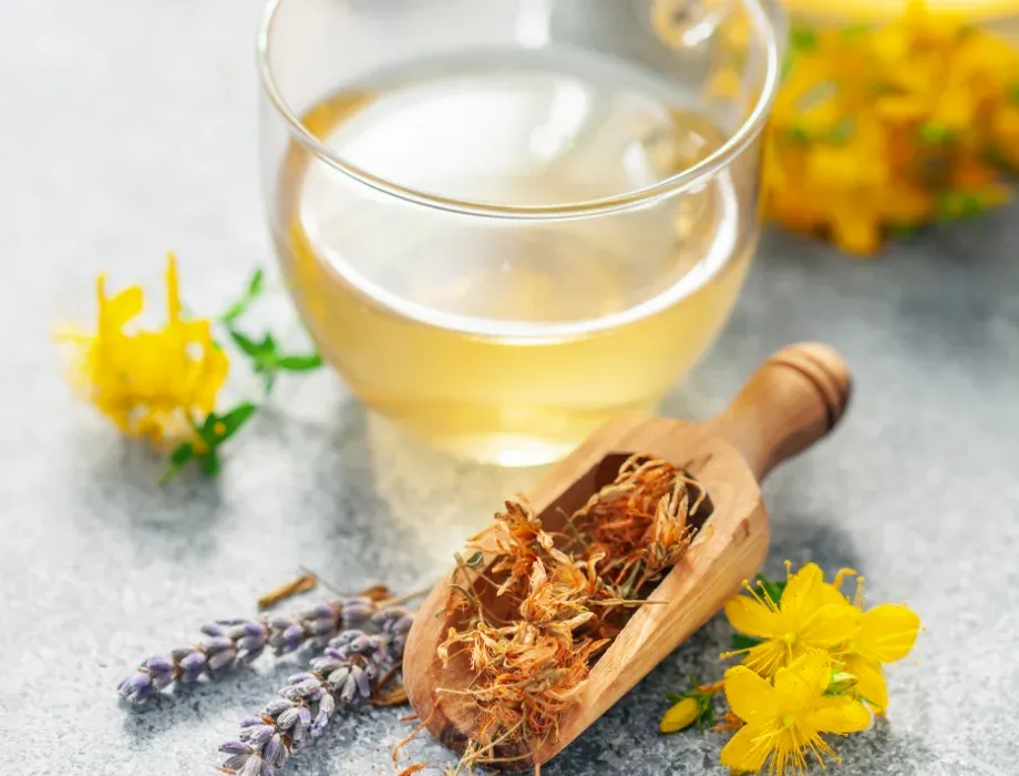 As part of Vibrant Ingredients, we are your source for clean label coffee, tea and botanical extracts in bulk for your product development.